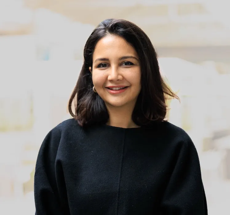 Ava Ghorban, Founding Sales